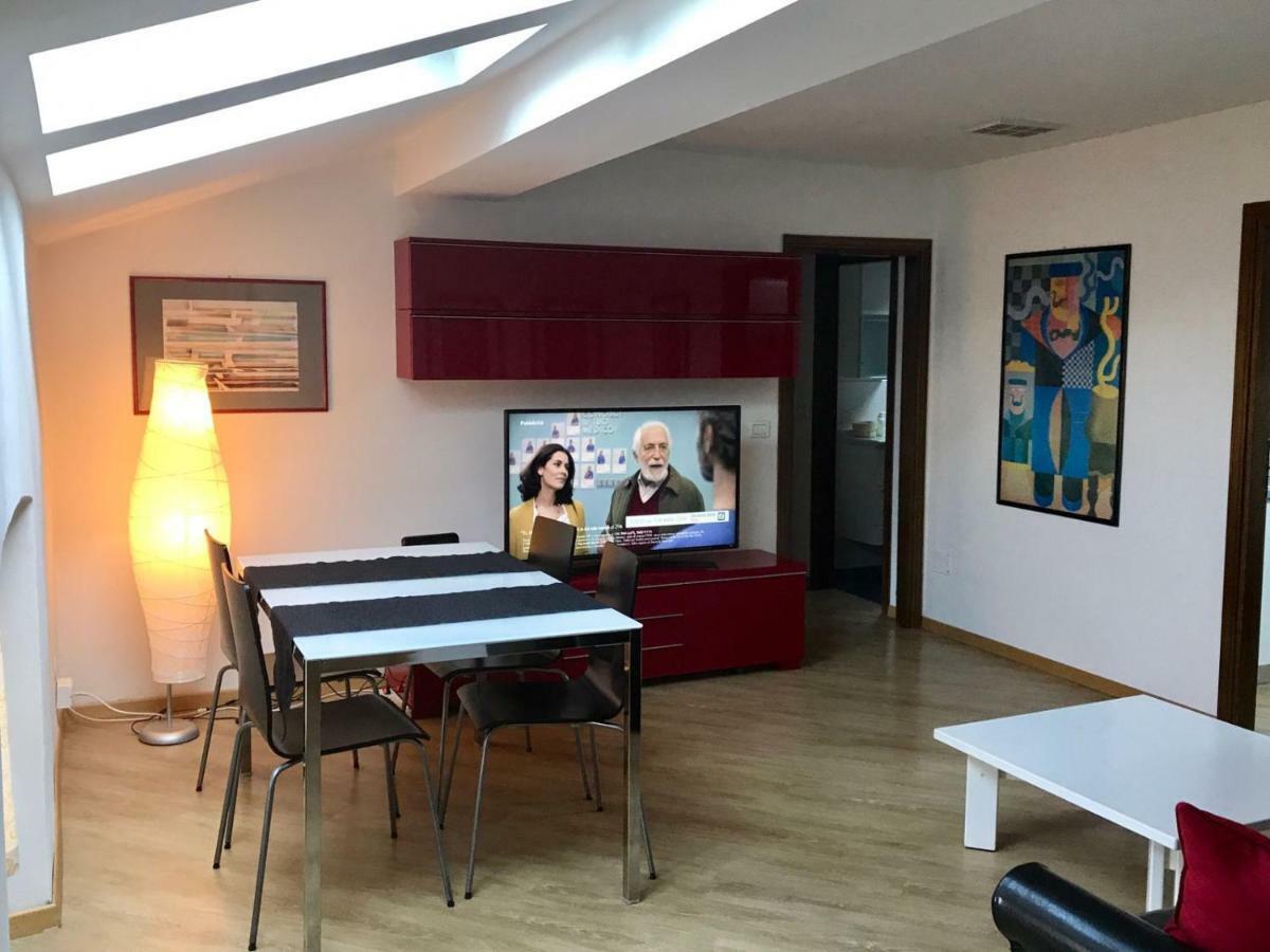 Casa Nika Apartment ริวาเดลการ์ดา ภายนอก รูปภาพ
