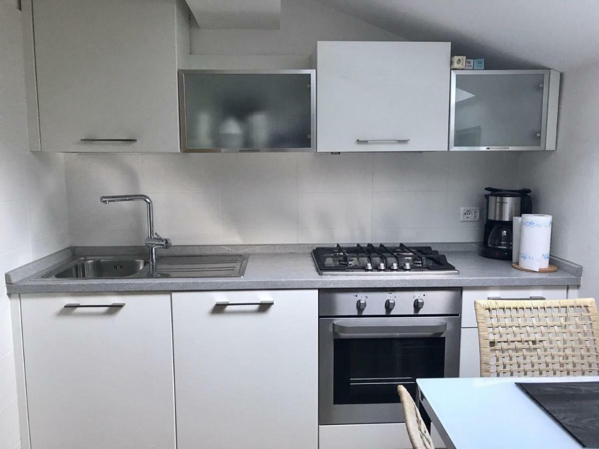 Casa Nika Apartment ริวาเดลการ์ดา ภายนอก รูปภาพ